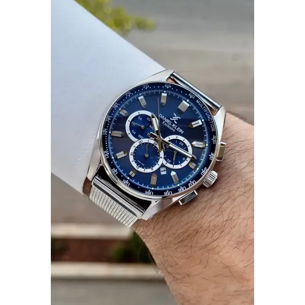 Kadranı Lacivert Kordonu Gümüş Renk İç Göstergeleri Aktif Erkek Kol Saati