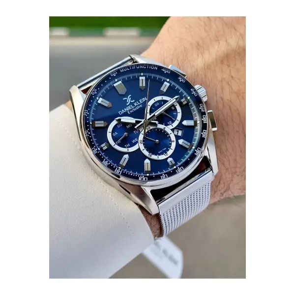 Kadranı Lacivert Kordonu Gümüş Renk İç Göstergeleri Aktif Erkek Kol Saati