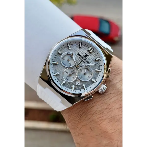 Kasası Gümüş Kordonu Beyaz Renk 44 Mm Göstergeleri Aktif Erkek Kol Saati