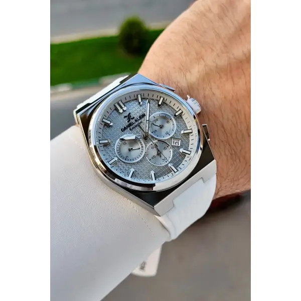 Kasası Gümüş Kordonu Beyaz Renk 44 Mm Göstergeleri Aktif Erkek Kol Saati
