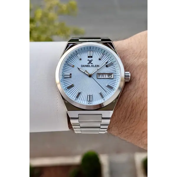 Kadranı Mavi Kordonu Gümüş Renk İç Göstergeleri Aktif Erkek Kol Saati