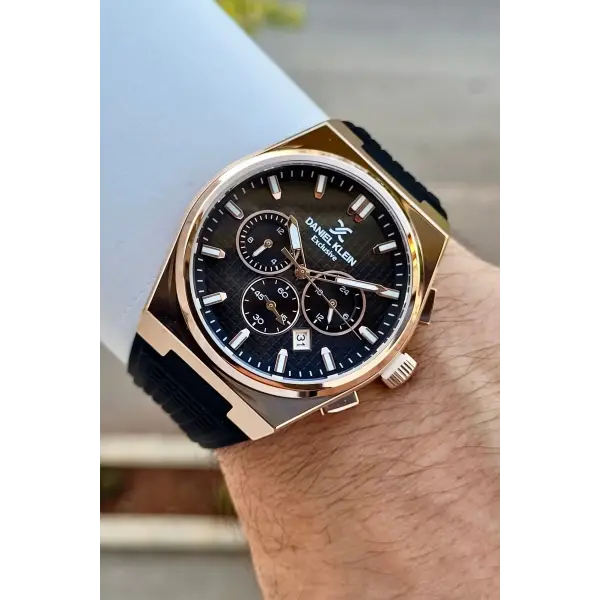 Kasası Rose Kordonu Siyah Renk 44 Mm Göstergeleri Aktif Erkek Kol Saati