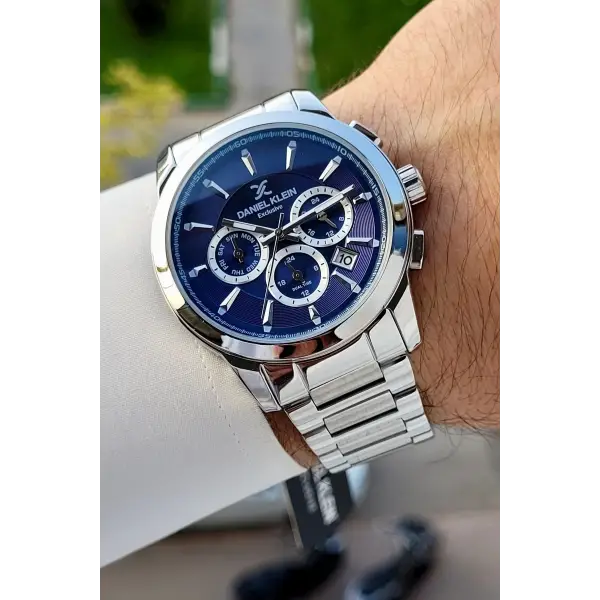 Kadranı Lacivert Kordonu Gümüş Renk İç Göstergeleri Aktif Erkek Kol Saati