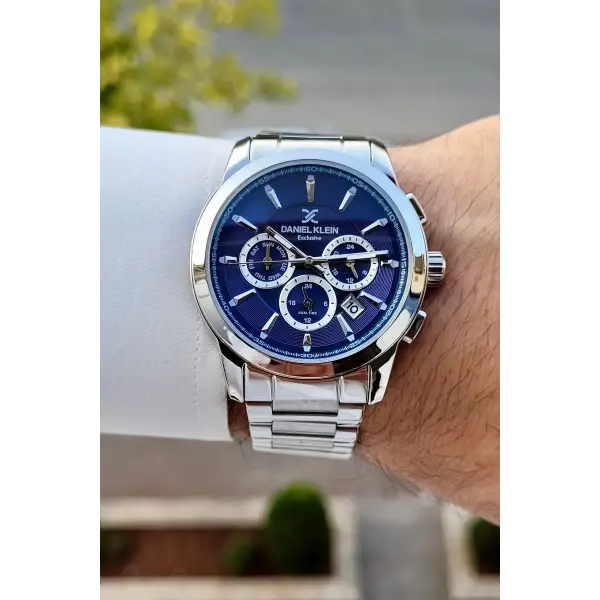 Kadranı Lacivert Kordonu Gümüş Renk İç Göstergeleri Aktif Erkek Kol Saati