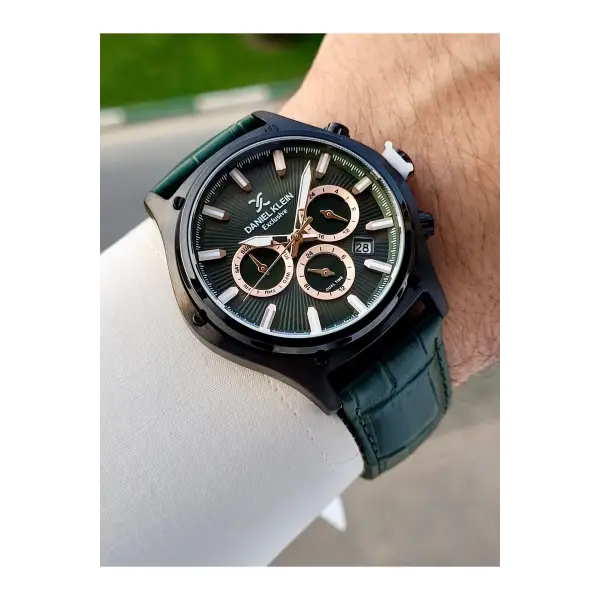 Daniel Klein DKISTE1833 Kasası Siyah Kordobu Yeşil Renk İç Göstergeleri Aktif Erkek Kol Saati