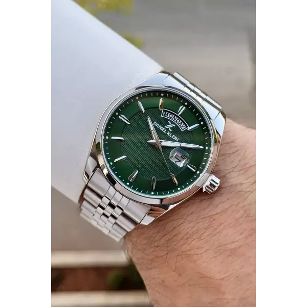 Kadranı Yeşil Kordonu Gümüş Renk İç Göstergeleri Aktif Erkek Kol Saati