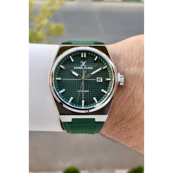 Kasası Gümüş Kordonu Yeşil Renk İç Göstergeleri Aktif Erkek Kol Saati