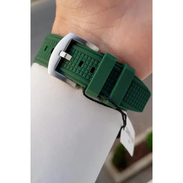 Kasası Gümüş Kordonu Yeşil Renk İç Göstergeleri Aktif Erkek Kol Saati