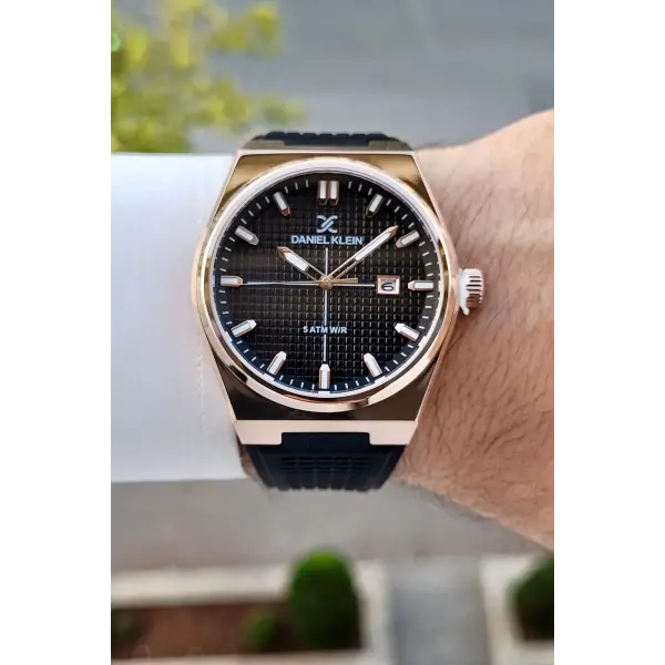 Kasası Rose Kordonu Siyah Renk İç Göstergeleri Aktif Erkek Kol Saati