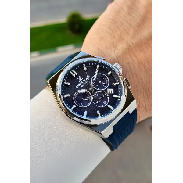 Kasası Gümüş Kordonu Lacivert Renk 44 Mm Göstergeleri Aktif Erkek Kol Saati