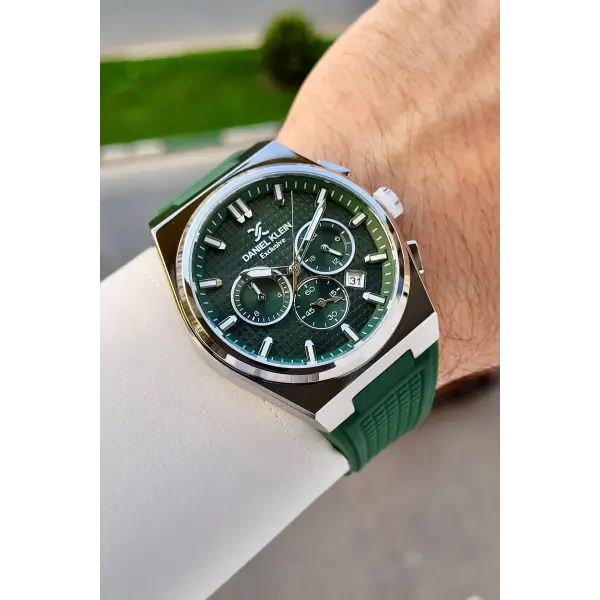 Kasası Gümüş Kordonu Yeşil Renk 44 Mm Göstergeleri Aktif Erkek Kol Saati