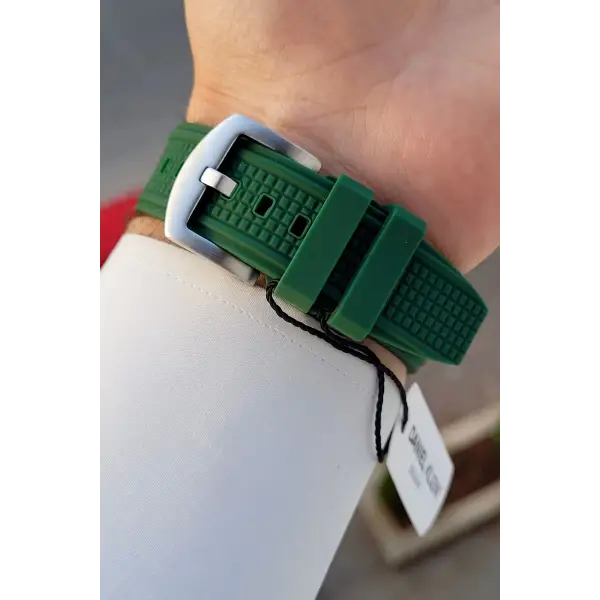 Kasası Gümüş Kordonu Yeşil Renk 44 Mm Göstergeleri Aktif Erkek Kol Saati