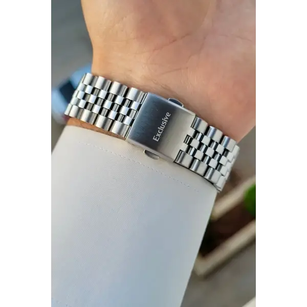 Gümüş Renk İç Göstergeleri Aktif Erkek Kol Saati