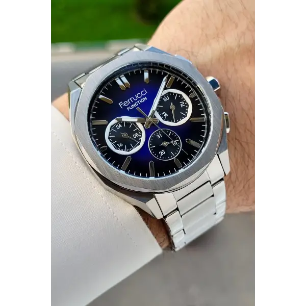 Kadranı Lacivert Kordonu Gümüş Renk İç Göstergeleri Aktif Erkek Kol Saati