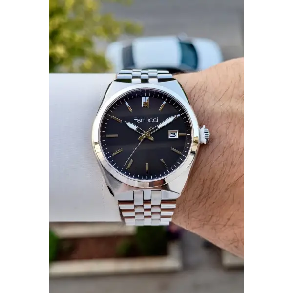 Kadranı Siyah Kordonu Gümüş Renk 41 Mm Takvimli Erkek Kol Saati