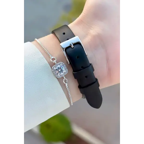 Siyah Renk Deri Kordon Kadın Kol Saati Ve Bileklik