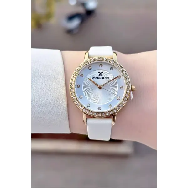 Yeni Model Gold Renk Kadın Kol Saati ve Beyaz Renk Deri Kordon