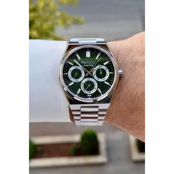 Kadranı Yeşil Kordonu Gümüş Renk İç Göstergeleri Aktif Erkek Kol Saati