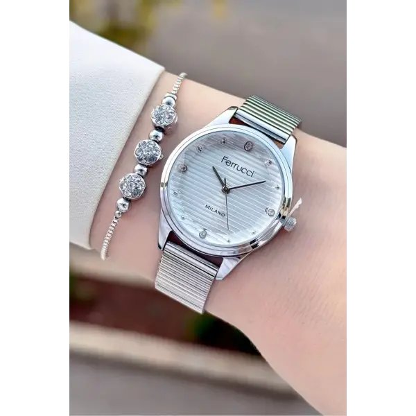 Gümüş Renk Hediye Paketli Kadın Kol Saati ve Bileklik