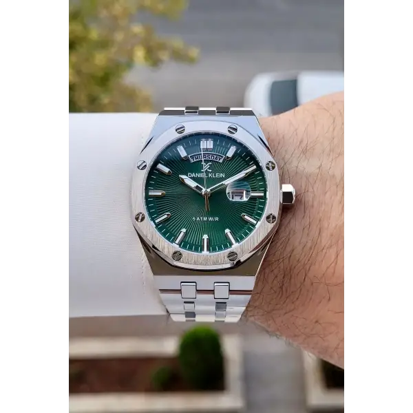 Kadranı Yeşil Kordonu Gümüş Renk İç Göstergeleri Aktif Erkek Kol Saati