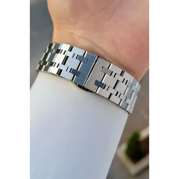 Kadranı Yeşil Kordonu Gümüş Renk İç Göstergeleri Aktif Erkek Kol Saati