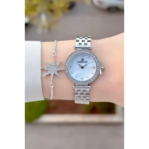 Gümüş Renk 28 Mm Kadın Kol Saati ve Bileklik