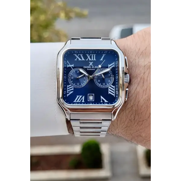 Kadranı Lacivert Kordonu Gümüş Renk İç Göstergeleri Aktif Erkek Kol Saati