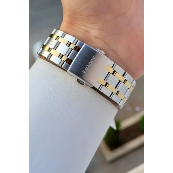 Kadranı Yeşil Kordonu Gold Gümüş Renk İç Göstergeleri Aktif Erkek Kol Saati