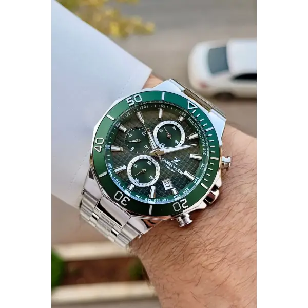 Kadranı Yeşil Kordonu Gümüş Renk İç Göstergeleri Aktif Erkek Kol Saati