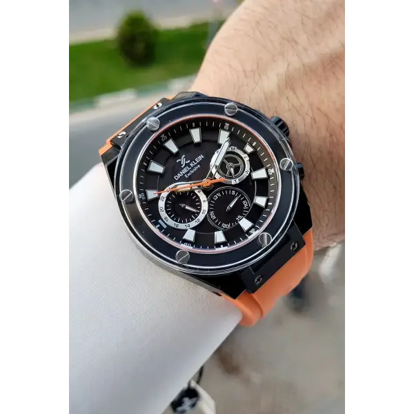 46 Mm Kasası Siyah Kordonu Turuncu Renk İç Göstergeleri Aktif Erkek Kol Saati