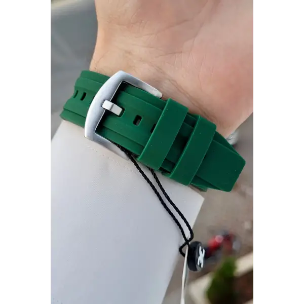 46 Mm Kasası Gümüş Kordonu Yeşil Renk İç Göstergeleri Aktif Erkek Kol Saati