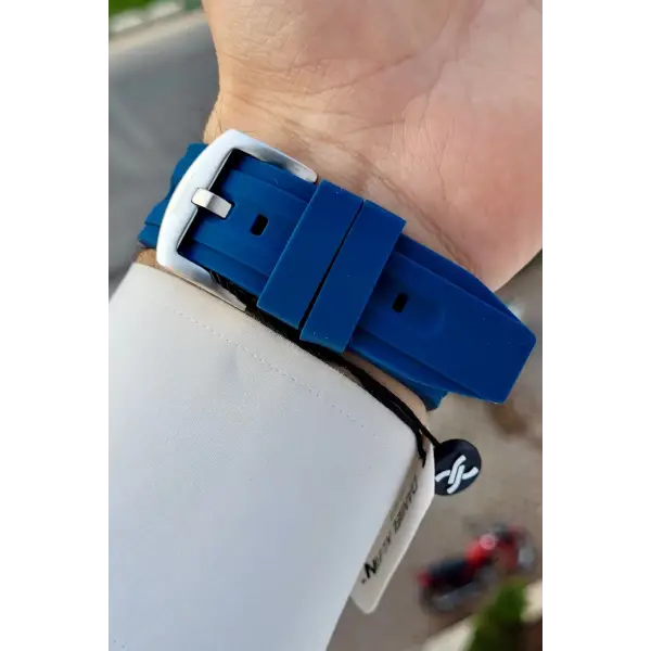 46 Mm Kasası Gümüş Kordonu Lacivert Renk İç Göstergeleri Aktif Erkek Kol Saati