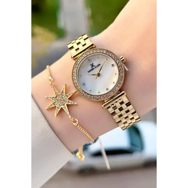 Gold Renk 28 Mm Kadın Kol Saati ve Bileklik