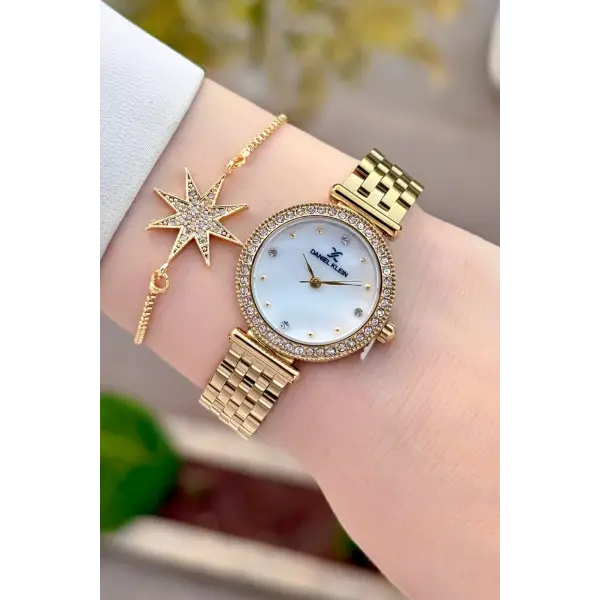 Gold Renk 28 Mm Kadın Kol Saati ve Bileklik