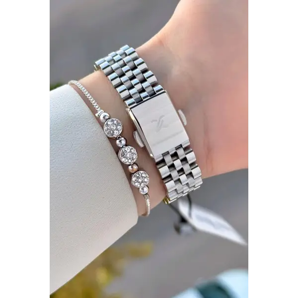 Gümüş Renk 30 Mm Kadın Kol Saati ve Bileklik