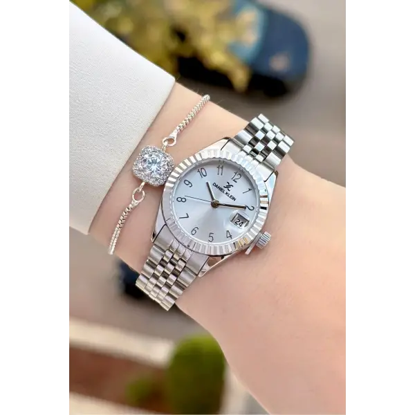 Gümüş Renk 28 Mm Kadın Kol Saati ve Bileklik