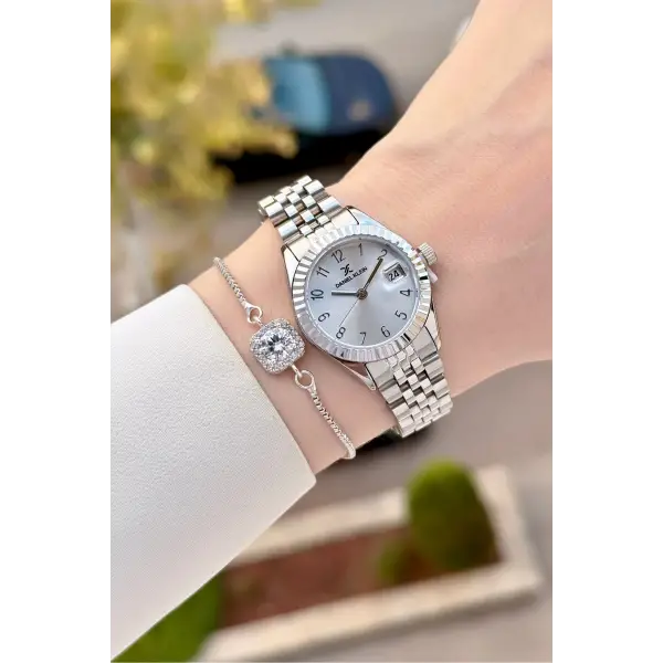 Gümüş Renk 28 Mm Kadın Kol Saati ve Bileklik