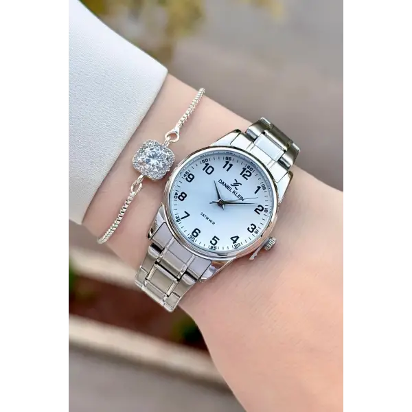 Gümüş Renk Rakamlı Kadın Kol Saati ve Bileklik