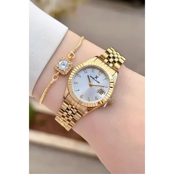 Gold Renk 28 Mm Kadın Kol Saati ve Bileklik