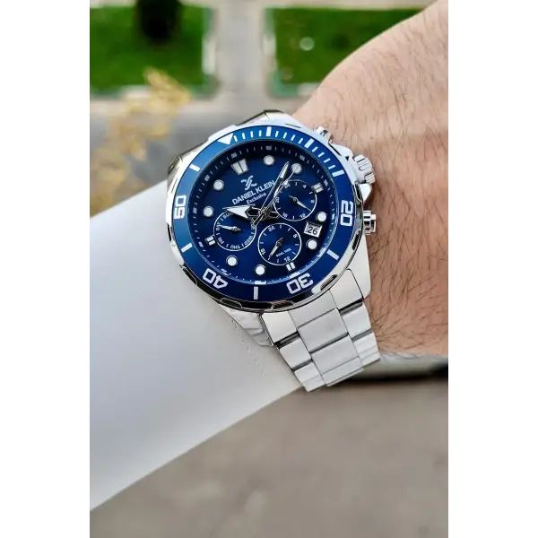 Kadranı Lacivert Kordonu Gümüş Renk İç Göstergeleri Aktif Erkek Kol Saati