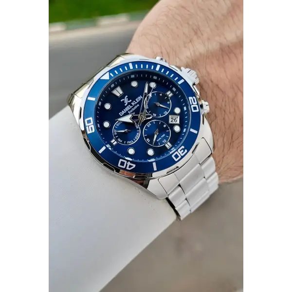 Kadranı Lacivert Kordonu Gümüş Renk İç Göstergeleri Aktif Erkek Kol Saati