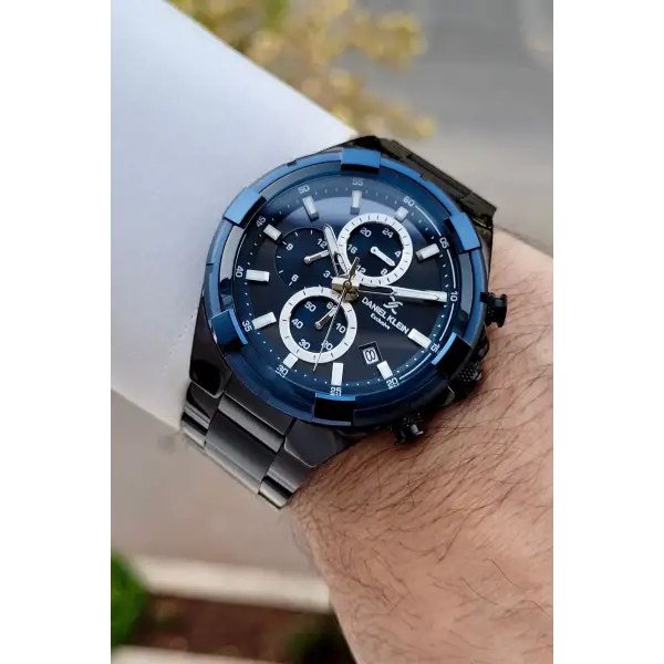 Rakamları Gümüş Kadranı Lacivert Kordonu Siyah Renk İç Göstergeleri Aktif Erkek Kol Saati