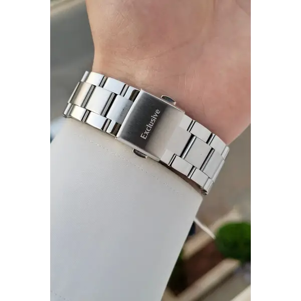 Gümüş Renk İç Göstergeleri Aktif Erkek Kol Saati