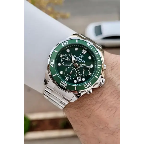 Kadranı Yeşil Kordonu Gümüş Renk İç Göstergeleri Aktif Erkek Kol Saati