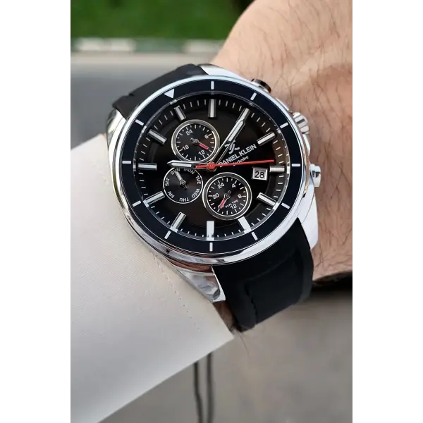 45 Mm Kasası Gümüş Kordonu Siyah Renk İç Göstergeleri Aktif Erkek Kol Saati