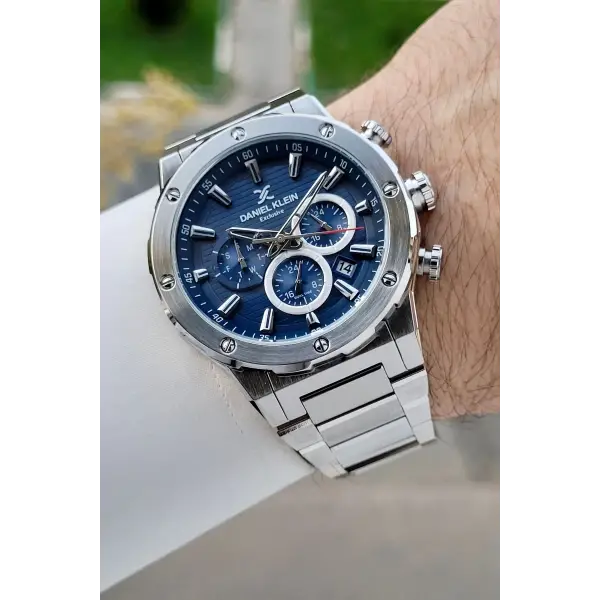 Kadranı Lacivert Kordonu Gümüş Renk İç Göstergeleri Aktif Erkek Kol Saati