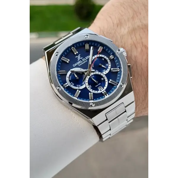 Kadranı Lacivert Kordonu Gümüş Renk İç Göstergeleri Aktif Erkek Kol Saati