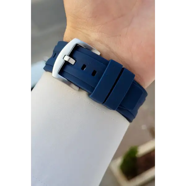 41 Mm Kasası Gümüş Kordonu Lacivert Renk İç Göstergeleri Aktif Erkek Kol Saati