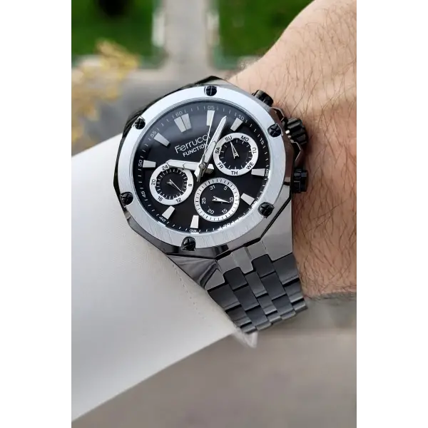 Rakamları Gümüş Kordonu Siyah Renk İç Göstergeleri Aktif 45 Mm Erkek Kol Saati