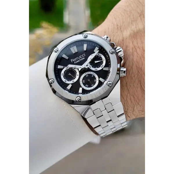 Kadranı Siyah Kordonu Gümüş Renk İç Göstergeleri Aktif 45 Mm Erkek Kol Saati